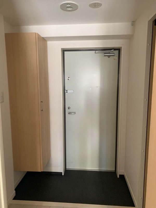 明るい玄関ですね