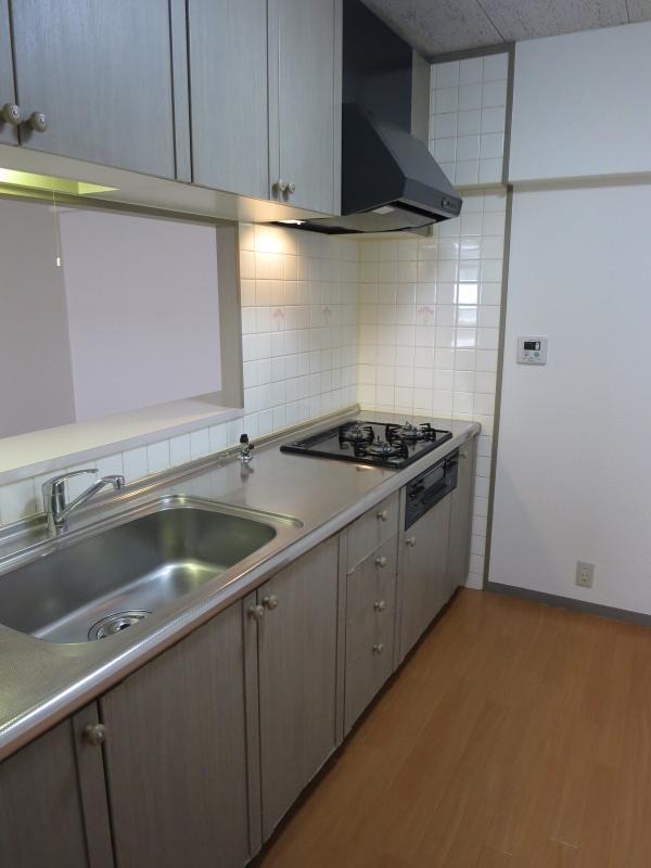 コンロ設置済みです。