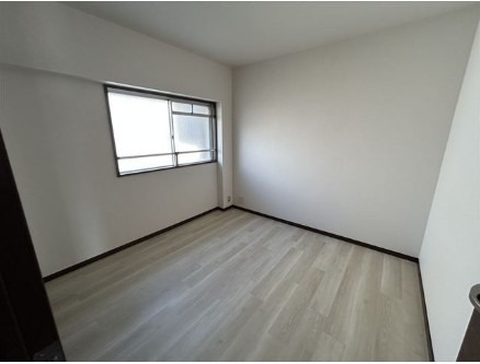 家具の配置がしやすいお部屋です。