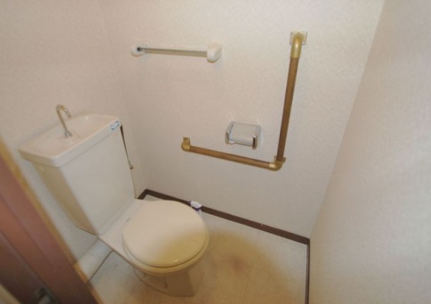 バストイレ別です。