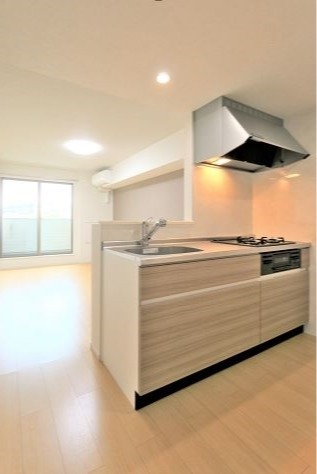 対面キッチンでお料理しながら会話も楽しめます