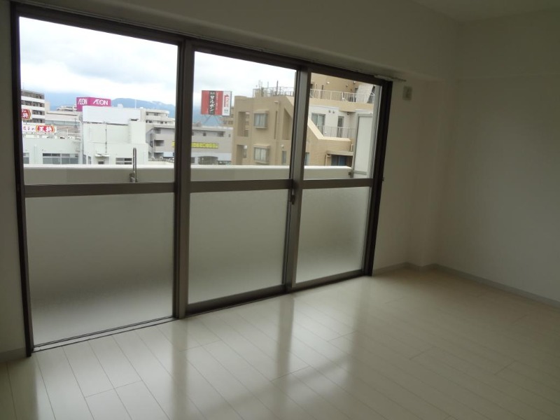 12帖あるので家具たくさん置けます。