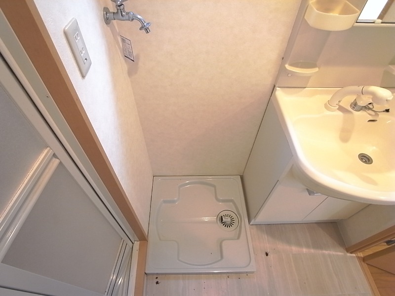 もちろん室内洗濯機置き場付きです