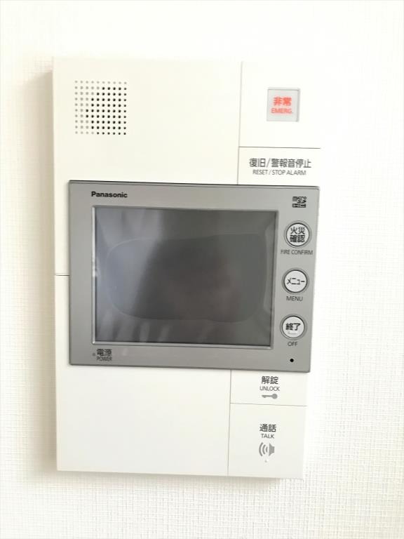 モニター付きインターホンで安心です。