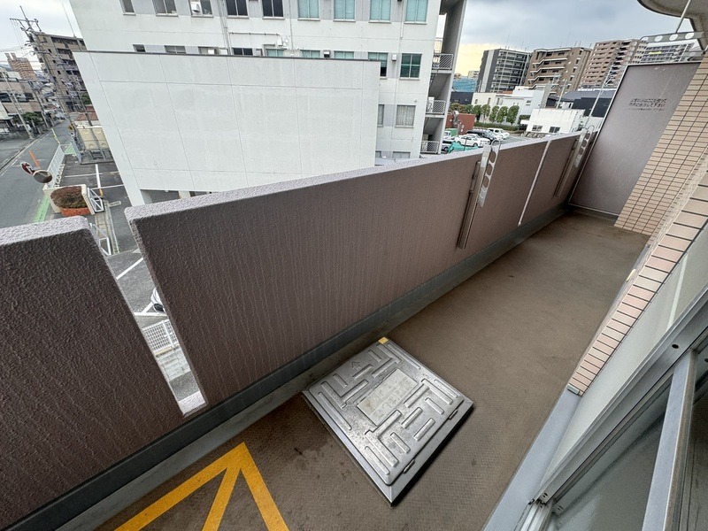 天気のいい日はこちらで洗濯物を干せます