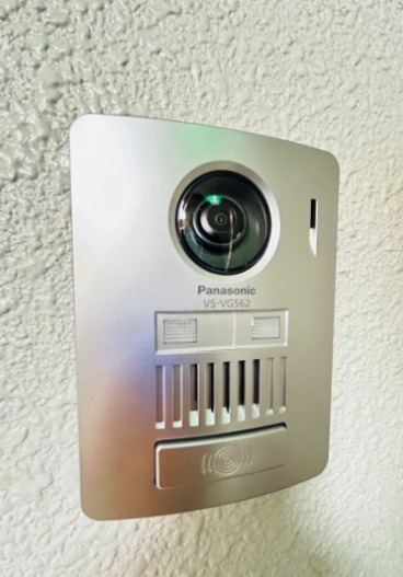 誰が来たか一目でわかりますね