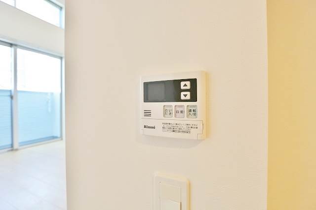 給湯のリモコンです