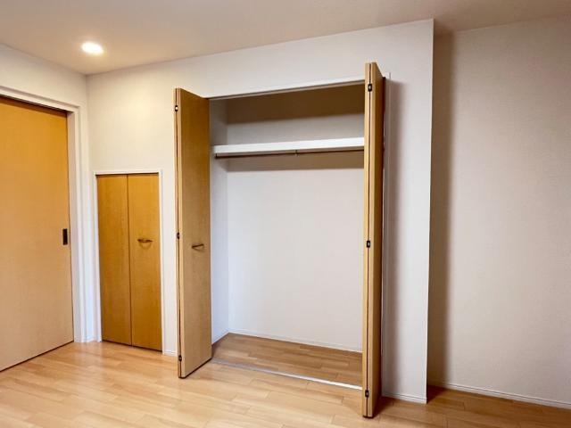 お洋服が多い方でも安心の収納力