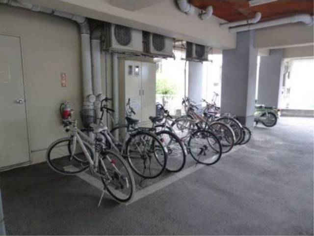 駐輪スペースはこちらです。