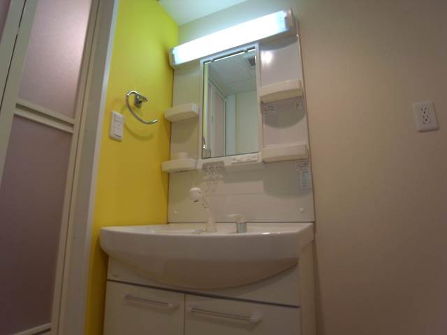 嬉しい独立洗面台あり