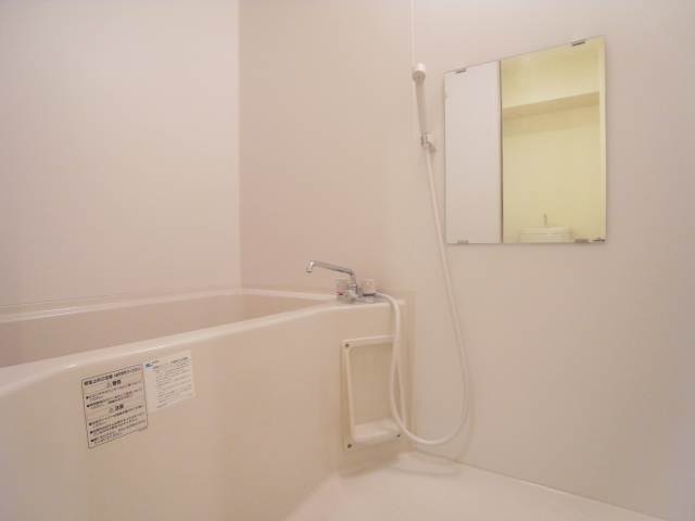 清潔感のある浴室です