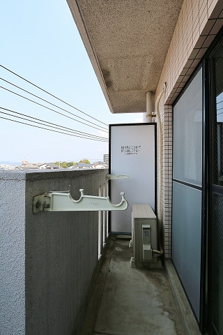 洗濯物はこちらで干してください