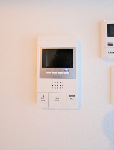モニター付きで急な来客時も安心ですね