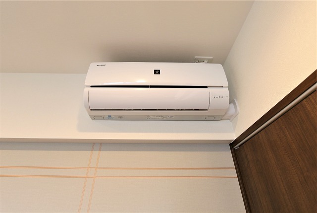 年中快適なエアコン付き