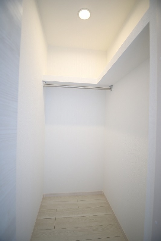 嬉しいウォークインクローゼットです。