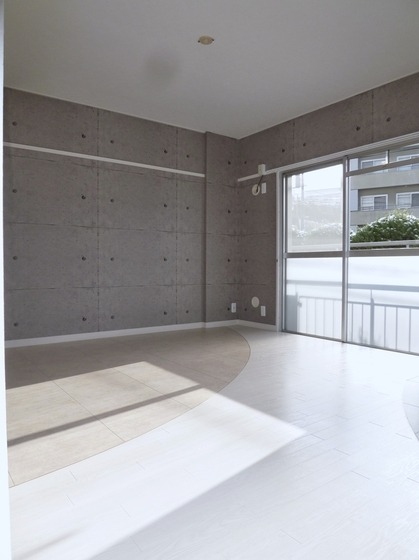 リノベーション済のお部屋です