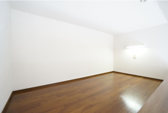 こちら寝室にいかがでしょうか？