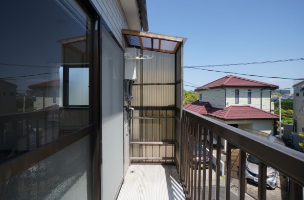 洗濯物はこちらに干せます。