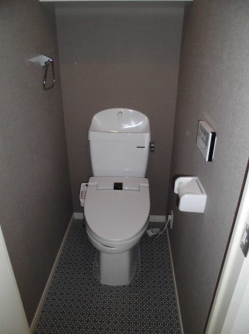 清潔感のあるトイレですね