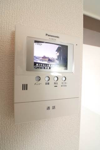 モニター付きインターホンで安心です