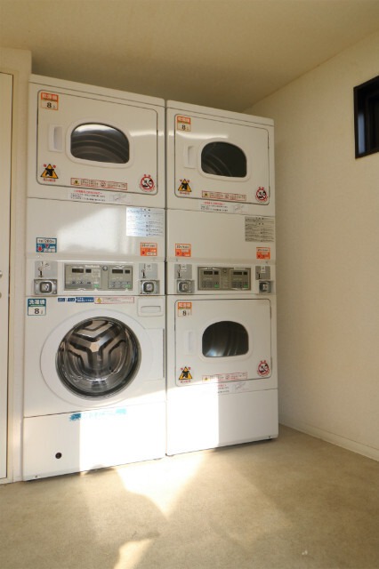 共用部分に便利な洗濯機付きです