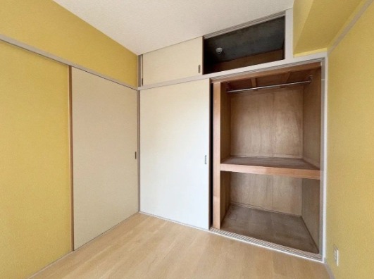 お洋服が多い方でも安心の収納力