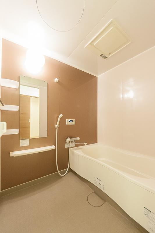 高級感のあるバスルームはこちらです