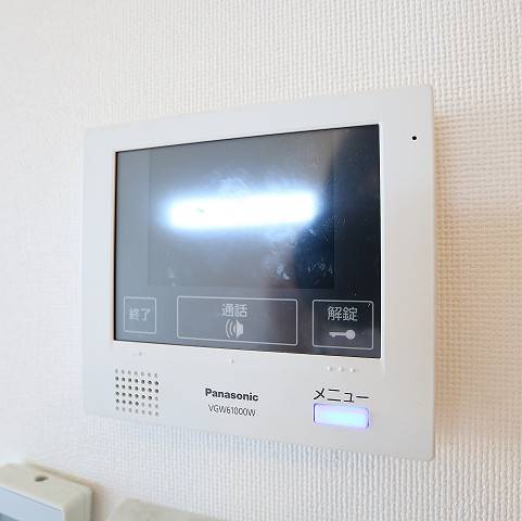 来客がモニターで確認できるので安心です