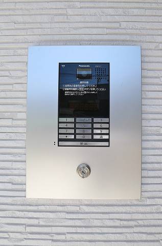 オートロック付で女性の方でも安心です