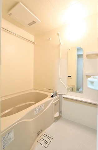 日々の疲れを癒せるバスルームです