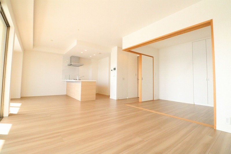 16帖超えの開放感のあるリビングです