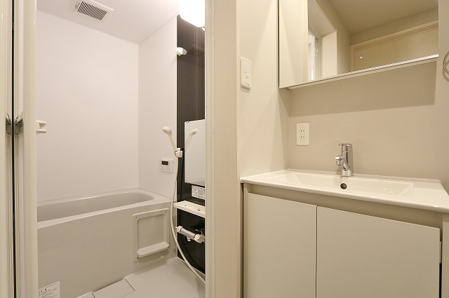 朝の身支度はこちらで。シャンプドレッサー付