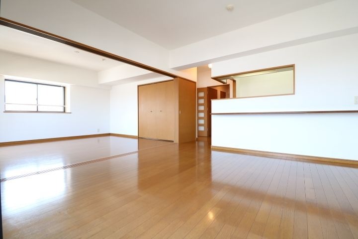 使いやすい間取りで人気の物件です