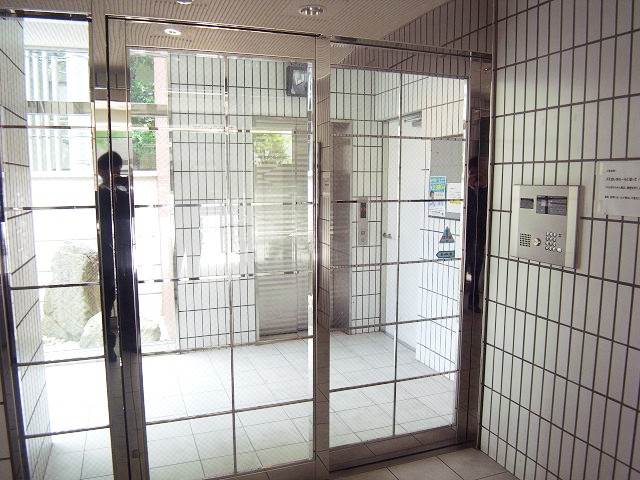 オートロック設備で安心です