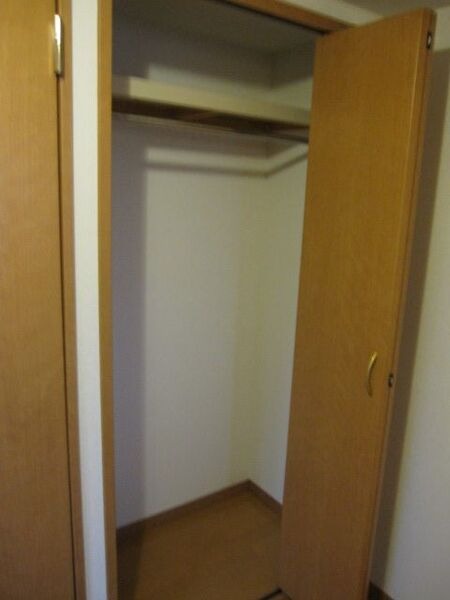 お荷物はこちらへ。