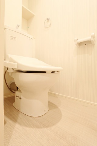 清潔感のあるトイレです