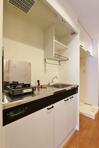 少し広めのキッチンです