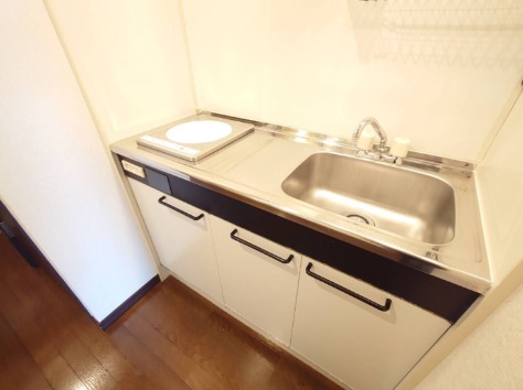 電気コンロ備え付けです