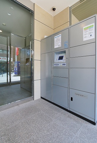 不在時に嬉しい宅配ボックス付き