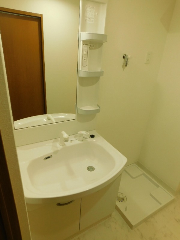 お出かけ前の身支度はこちらへ