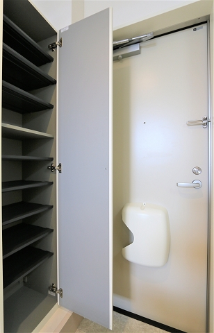 シューズボックスで玄関スッキリ