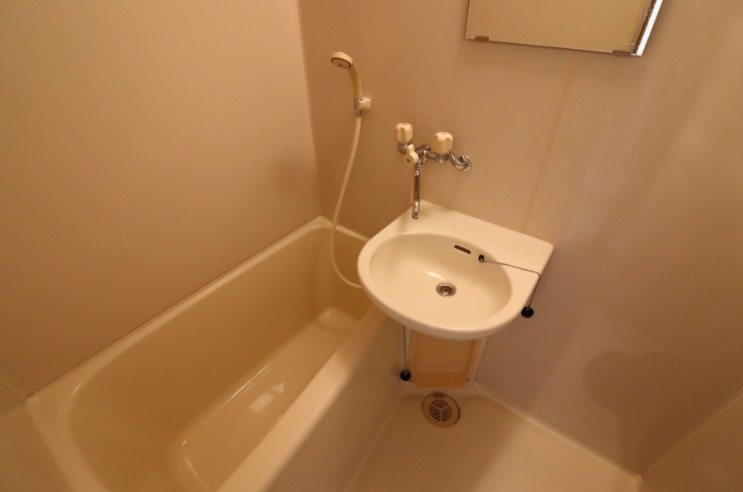 1日の疲れをこちらで洗い流してください