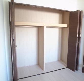 お洋服が多い方でも楽々収納できます