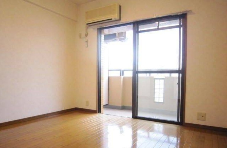 ゆったり過ごせそうなリビングですね