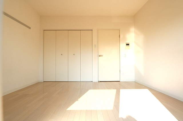 白基調の綺麗なリビングです