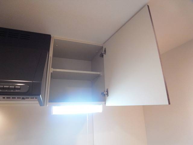 キッチンの収納も充実しています