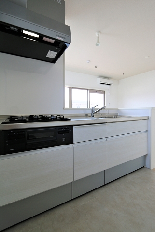 対面キッチンで会話が弾みますね