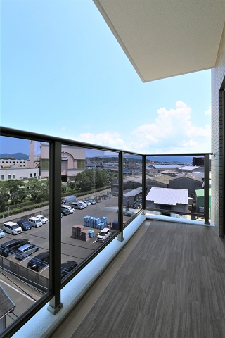 天気の良い日の洗濯物はこちらへ