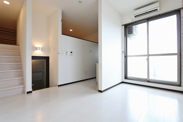 約10帖のオシャレなリビングです