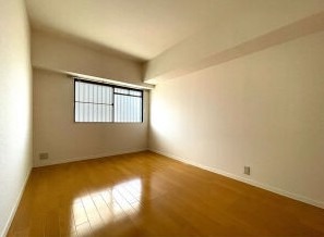 こちら寝室にいかがでしょうか？